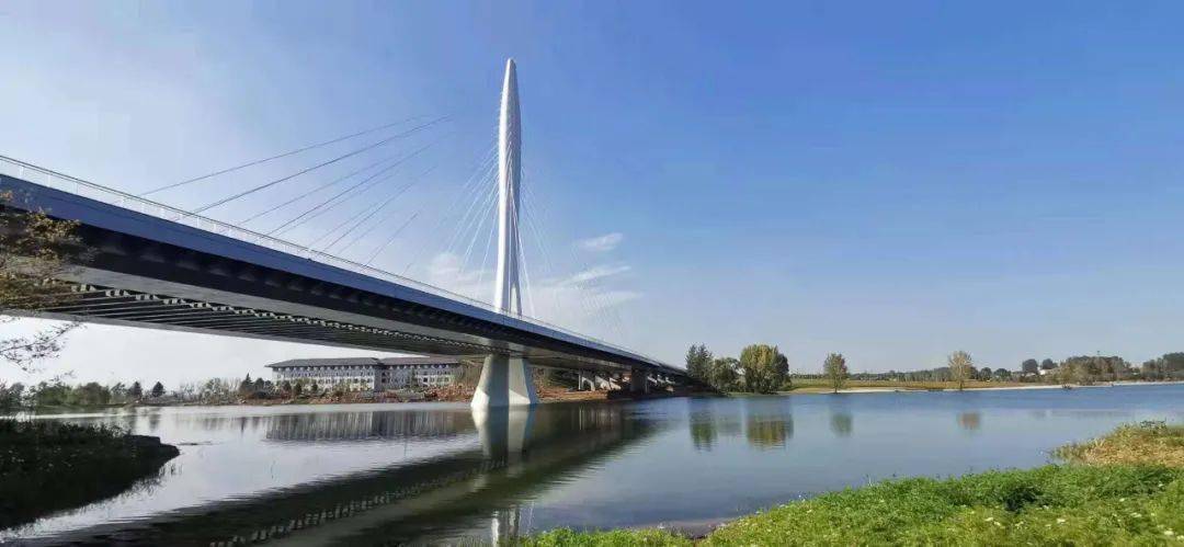 新地标 1丨长治神农湖大桥惊艳亮相