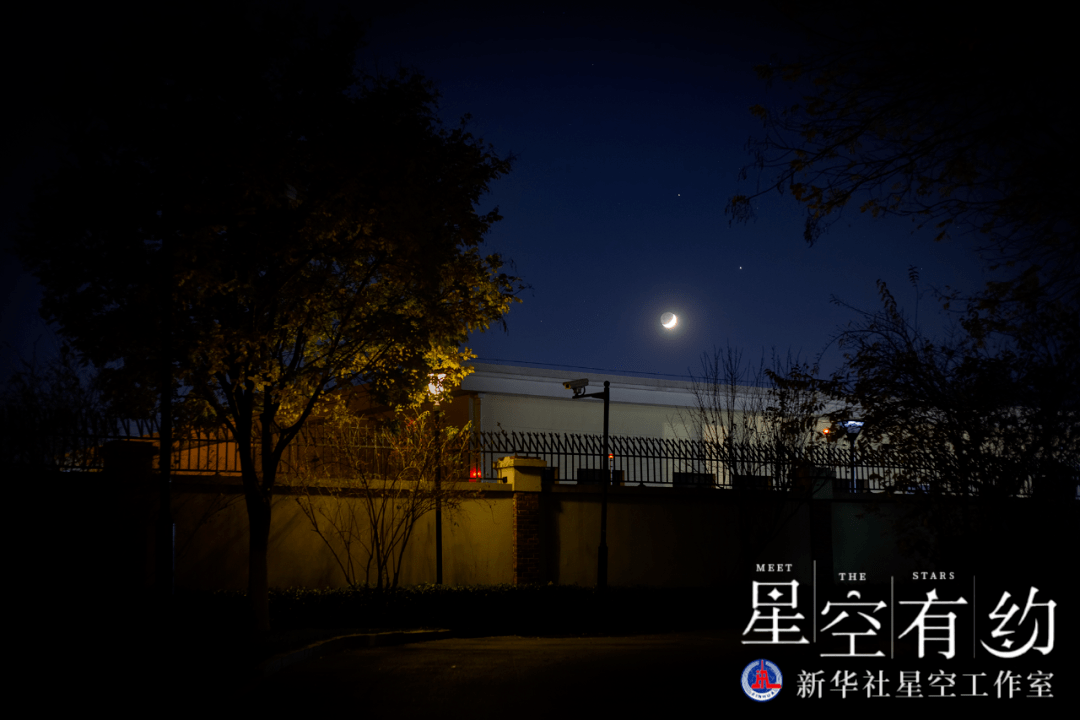 星月|土木双星伴凸月，初秋天宇将奏响“星月交响曲”