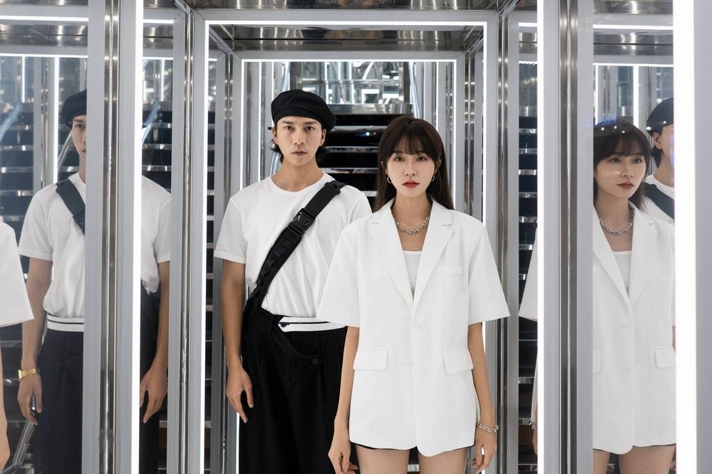 艺术|沉浸式戏剧走进商业空间，《不眠之夜》主创做了一次新尝试