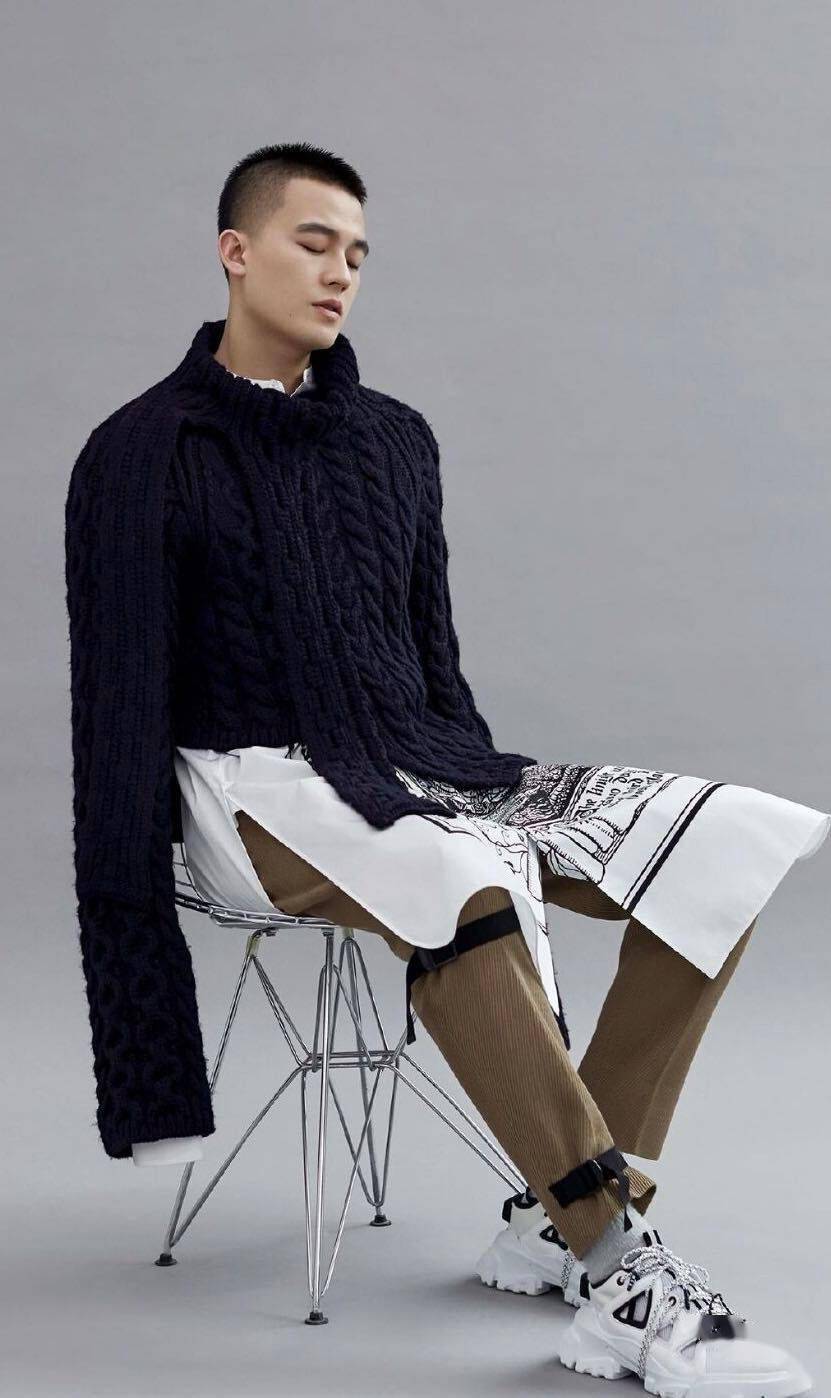 一问一答 | 蔡徐坤吴亦凡,厚嘴唇女星,李承铉戚薇,张艺兴,苗苗,欧豪