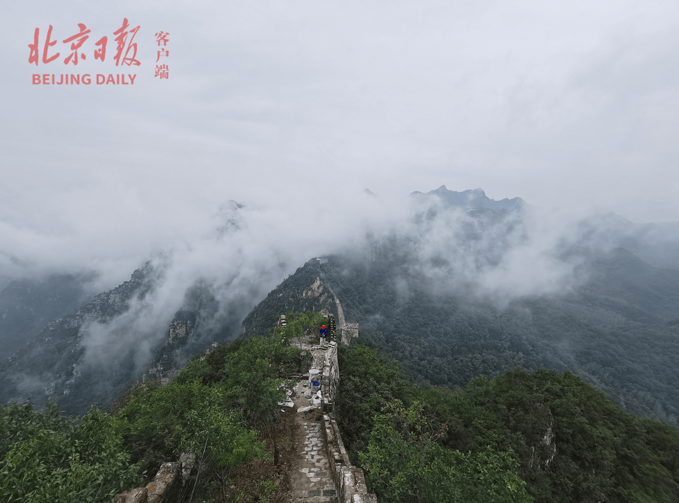 怀柔|难得一见！箭扣长城好似蛟龙，在云雾中忽隐忽现