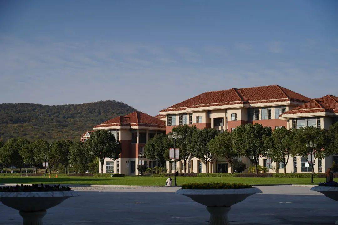 【一十七年 如日之升】南京传媒学院,生日快乐!_南传