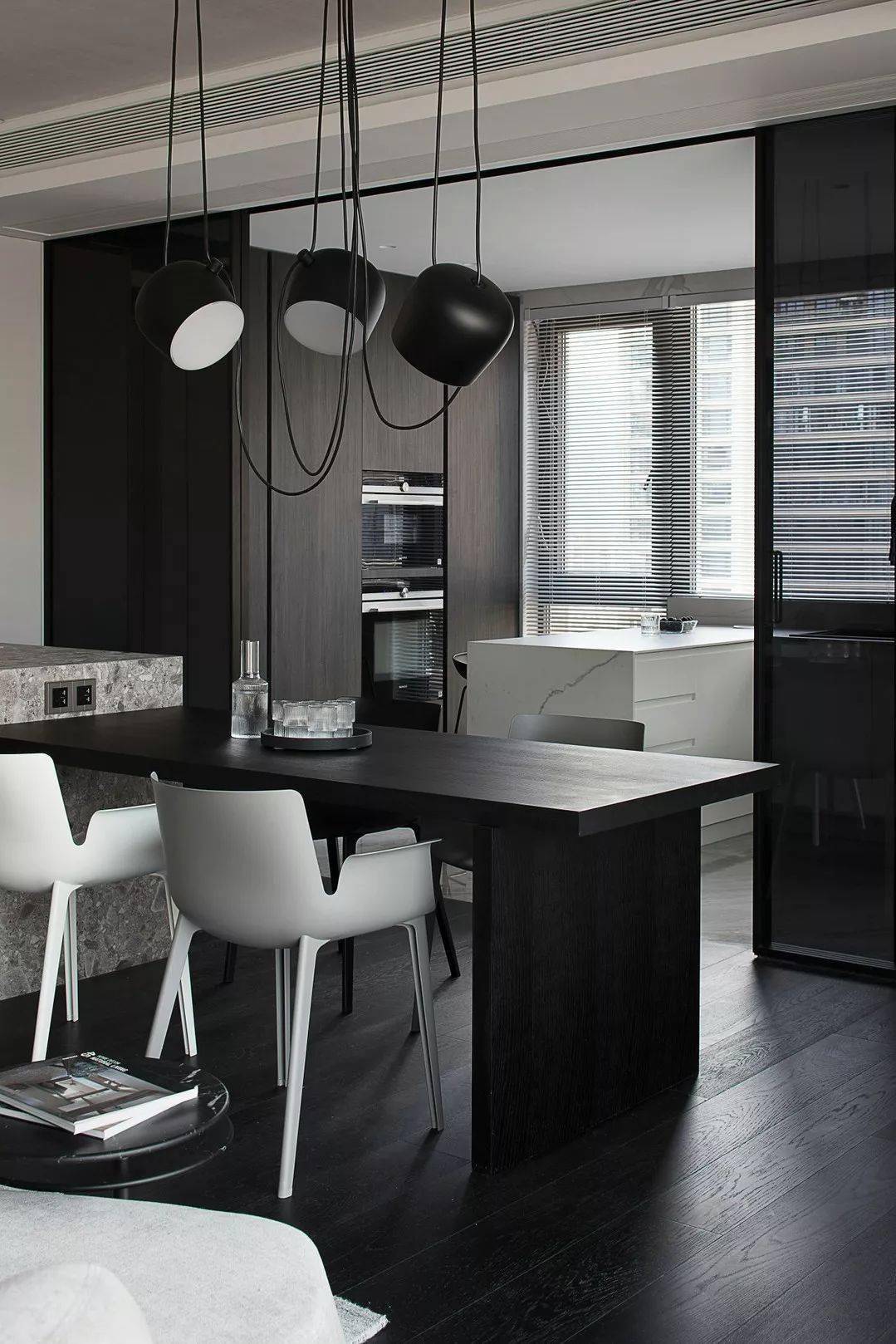 215㎡简约大平层高级大地灰