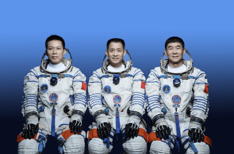 凯旋!神州十二号返回舱成功着陆_空间站