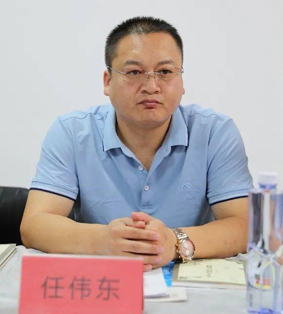 红旭集团董事长_旭旭宝宝(2)