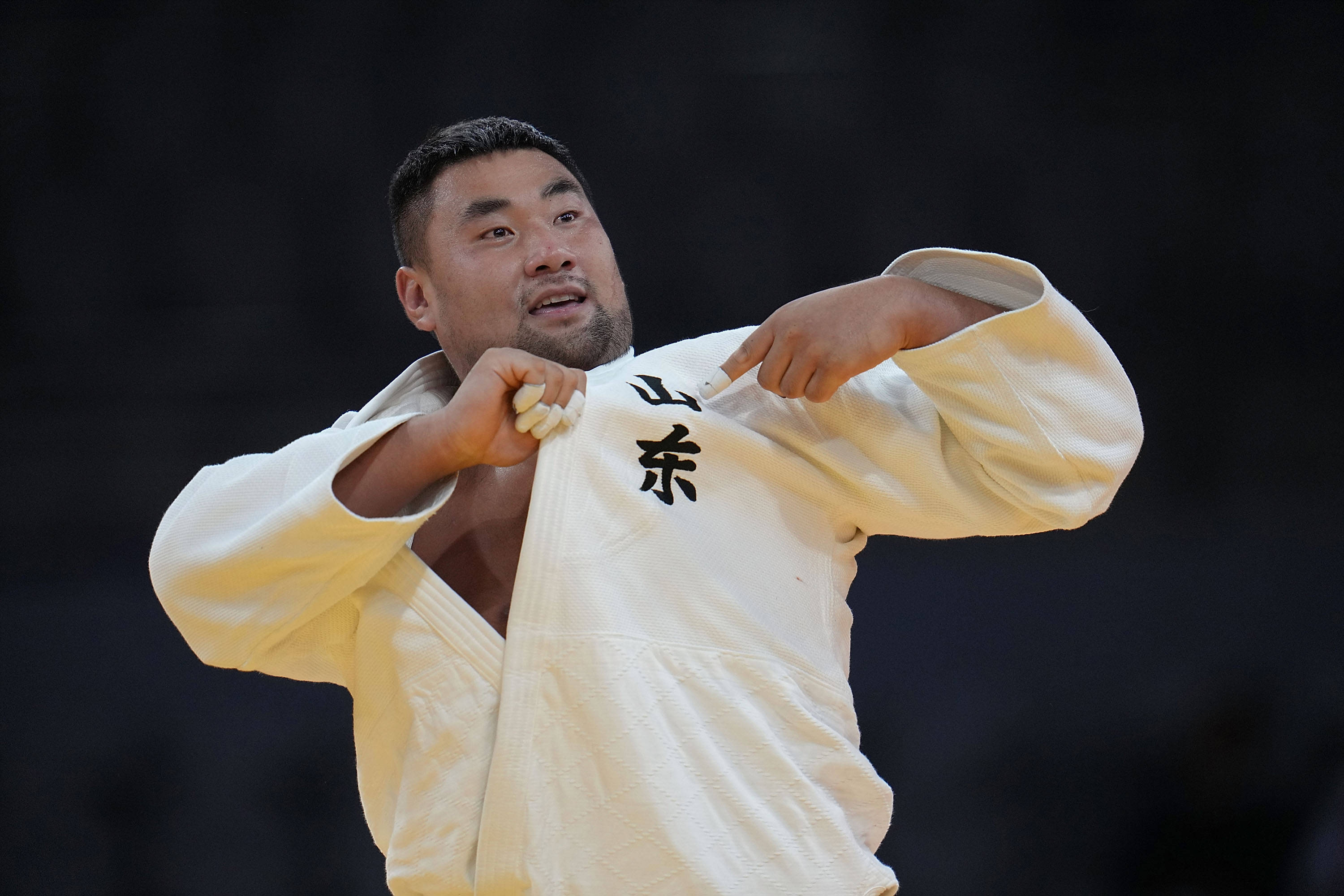 柔道尹永杰夺得男子100公斤以上级冠军