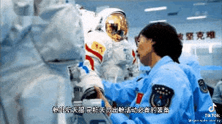网友|“太空出差三人组”回家！TikTok网友围观全过程：“Cool！”