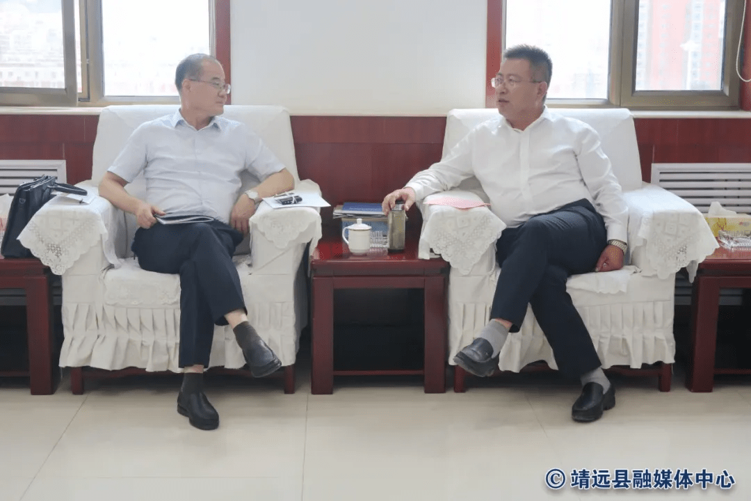 田培忠,万雪琳一行结合企业发展,详细介绍了集团技术