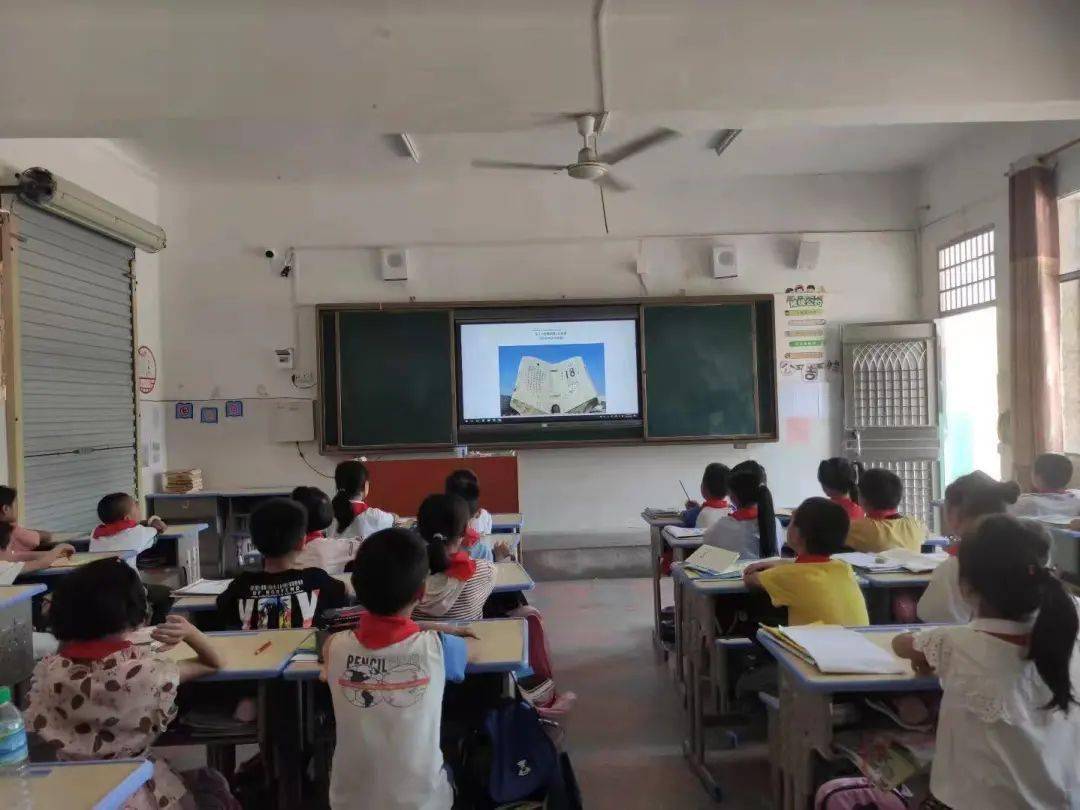 水南小学左右滑动查看更多盘谷小学金滩小学吉水三中白沙小学滑动查看