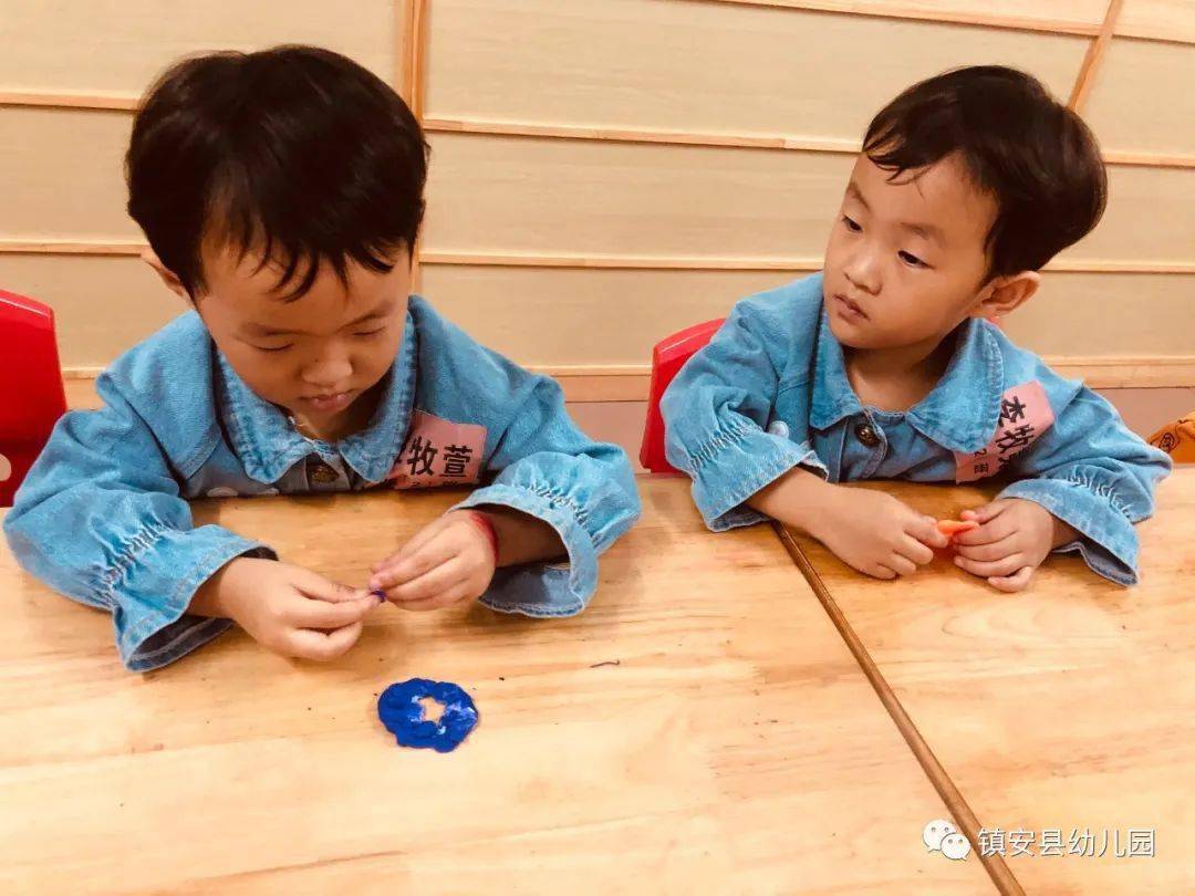 活动|镇安县幼儿园开展小班幼儿开学活动