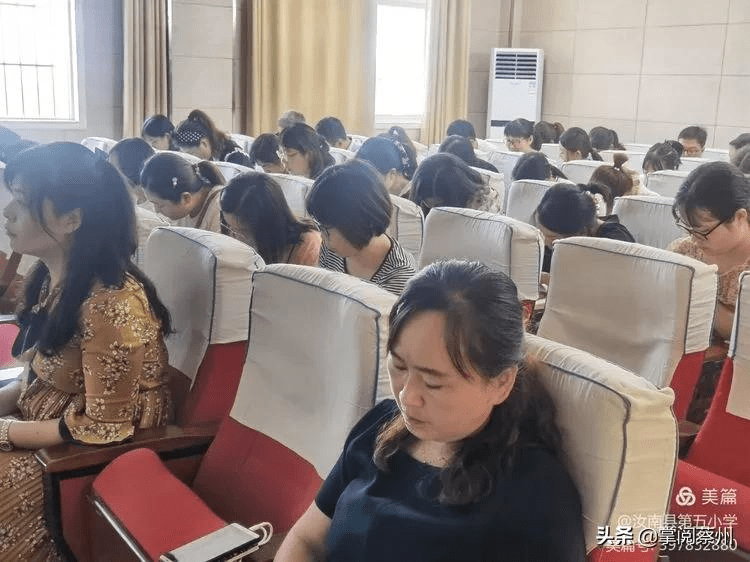 引领示范润物无声记汝南五小东官庄二中骨干教师示范课活动
