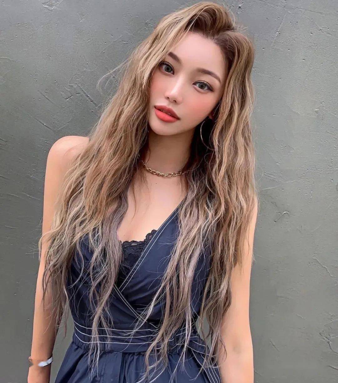 网红小姐姐都爱的大波浪卷巨好看