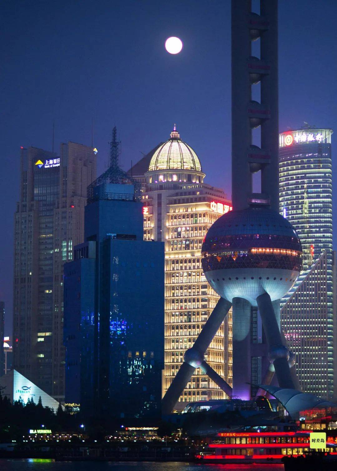 终极|月亮，人类的终极安慰