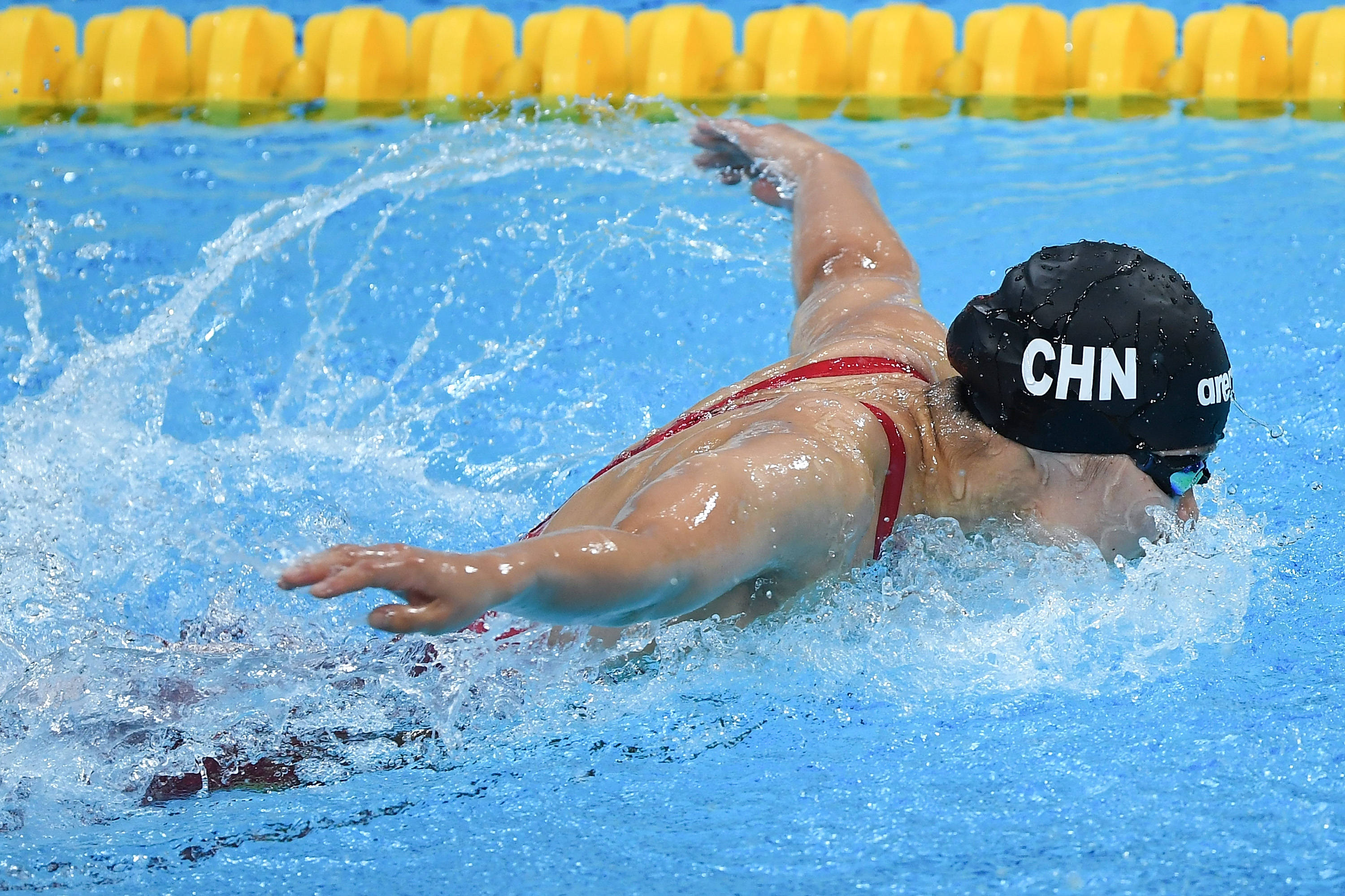 游泳女子200米蝶泳预赛赛况