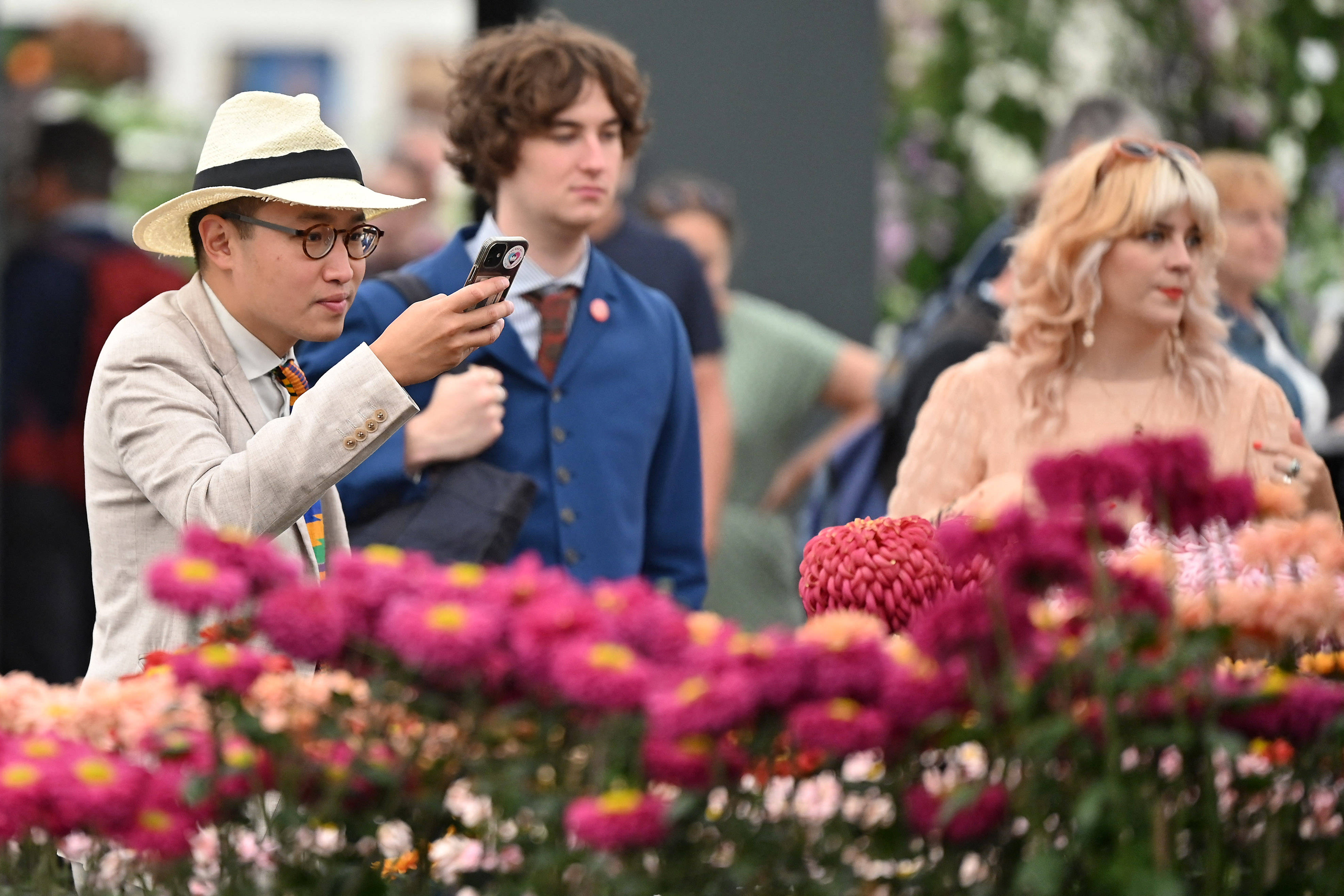 外代,2021年9月22日9月21日,人们在英国伦敦参观切尔西花展