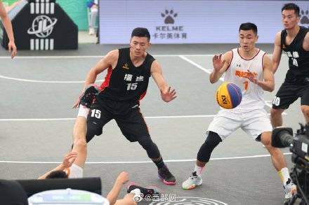 CBA|奥运联合队战胜福建队丨胡金秋王哲林强强对抗