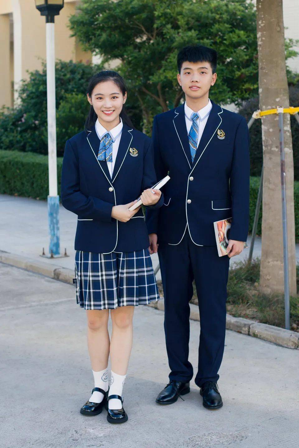 我的礼服,我做主!汕尾华附新款礼服开始投票啦