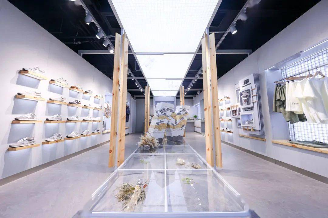 成都 城事｜好耍，成都街头遇上 NB GREY Pop-up 店铺