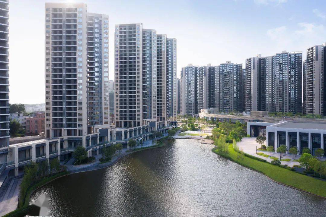 水滴源于海洋化州绿景西湖公园一期