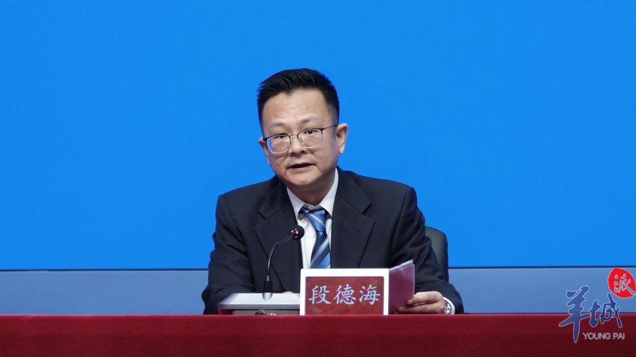 段德海介绍说,南沙地处粤港澳大湾区地理几何中心,是湾区之心,开放