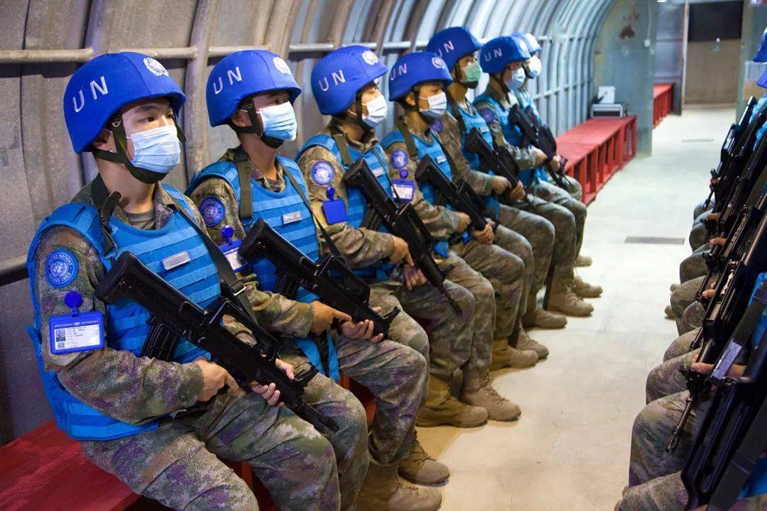 守卫和平的中国蓝盔_黎维和