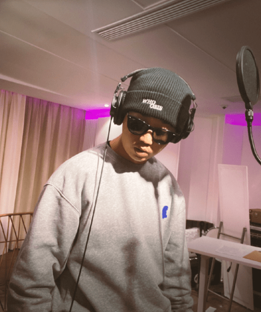 贝贝和方丈合作《只手遮天》嘲讽gai?