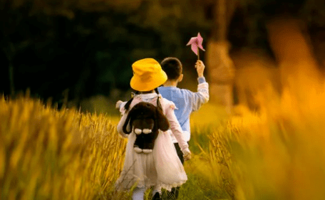 培养一个心理阳光的孩子,教育专家给了9个建议_东西