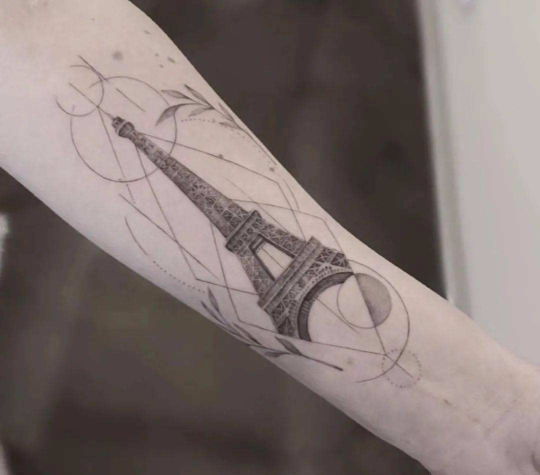 埃菲尔铁塔纹身