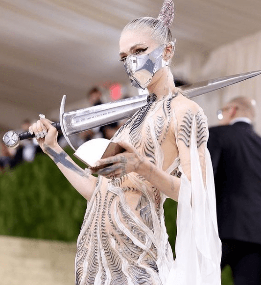 本尊亲自谈原因,剪不断理还乱_grimes