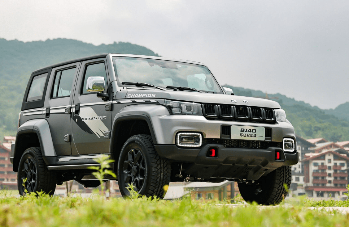 出厂配3把锁防滚架全球限量2021辆实拍bj40环塔冠军版