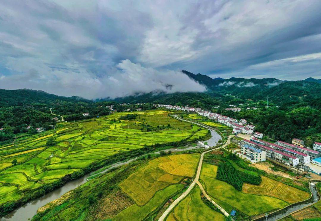 金寨长岭秋色_家乡