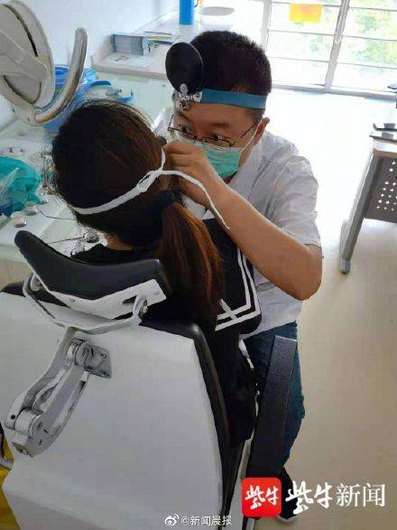 真菌|耳道查出灰白色霉菌，南京女子频繁掏耳致耳朵发霉？！