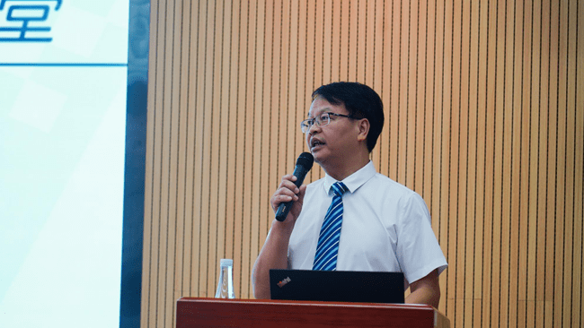 有:深圳市科技创新战略研究中心主任王剑华,副主任戴仲群,陈蓉,曹达华