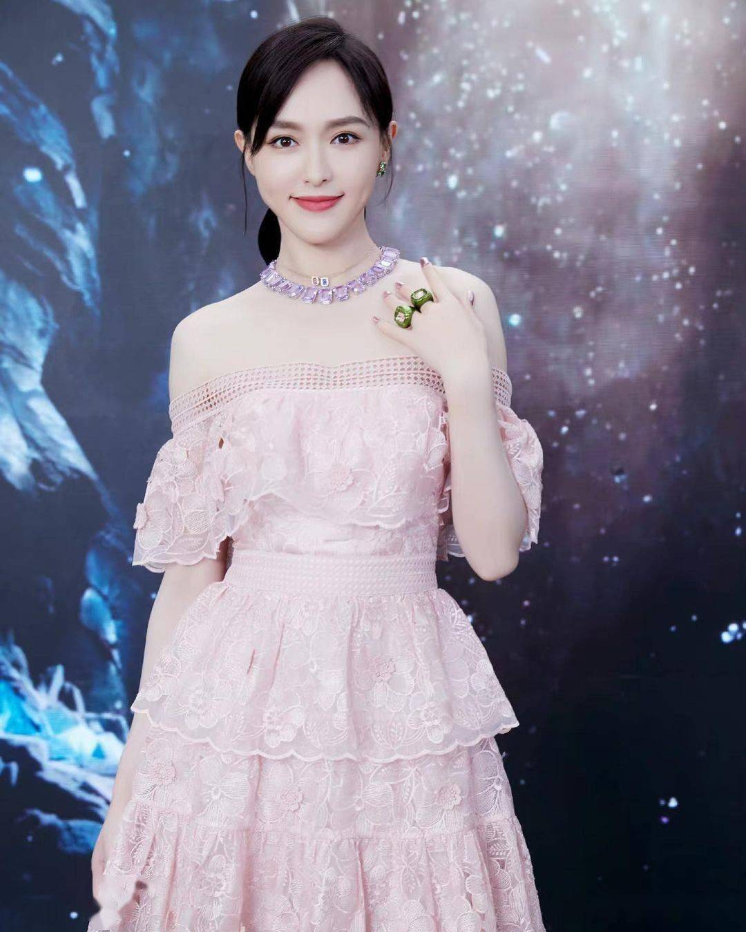 唐嫣归去来#唐嫣正能量#糖糖#糖糖小公主是我#糖糖生活照#糖糖先幫我