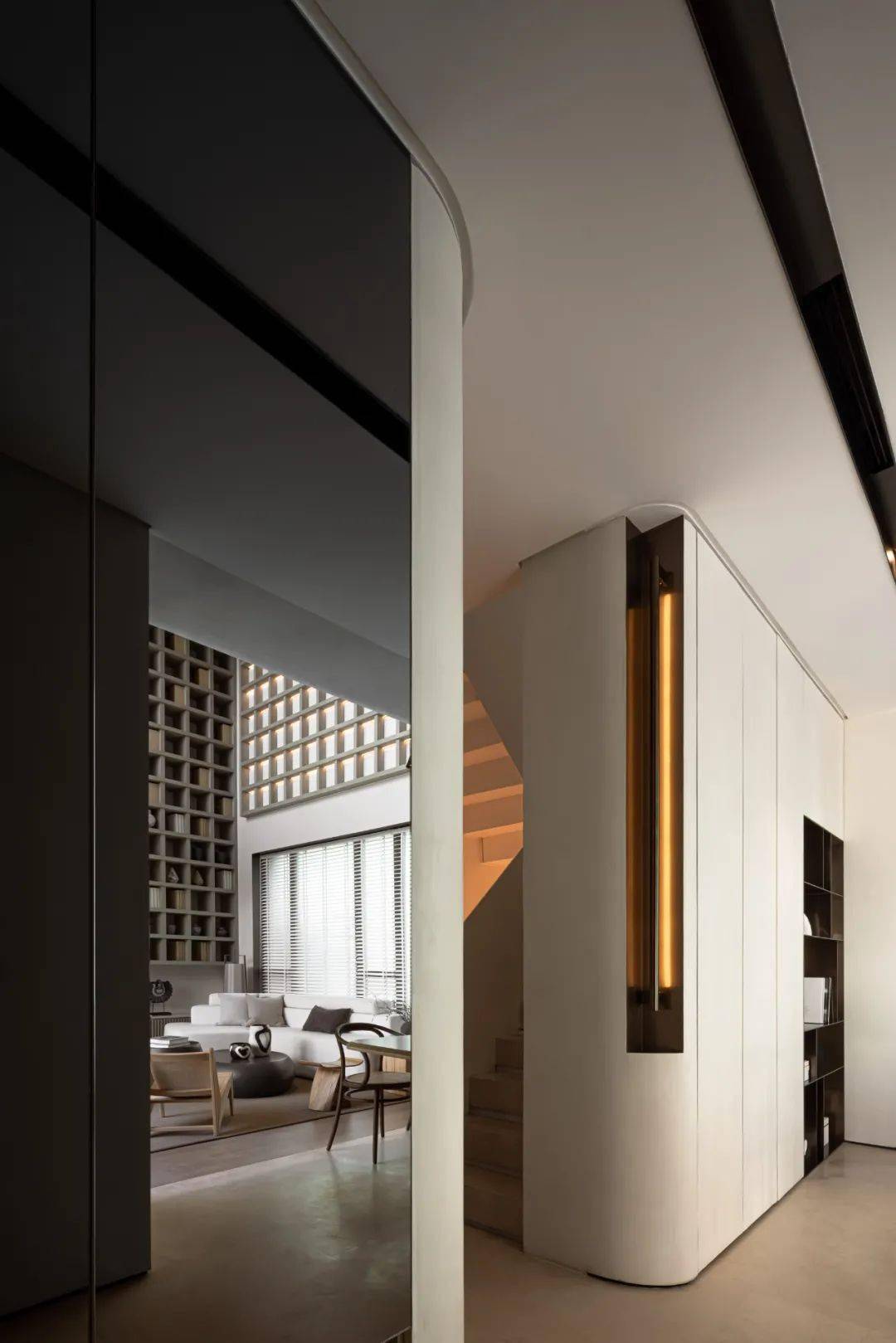 唐忠汉 | 朴素而自然,真诚而坚韧_空间