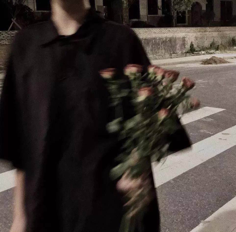 为什么叫黑色系 e4caf82ae86b4beaad374977c7c1ac62.jpeg