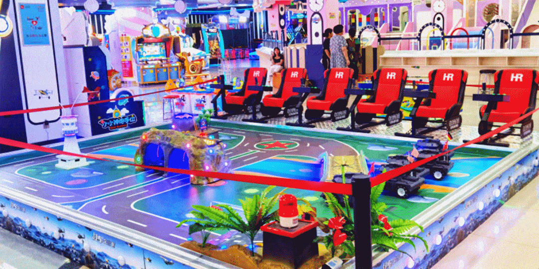 回/到/童/年(网络示意图)满满的童真趣味让孩子全身心畅玩滑梯,蹦床