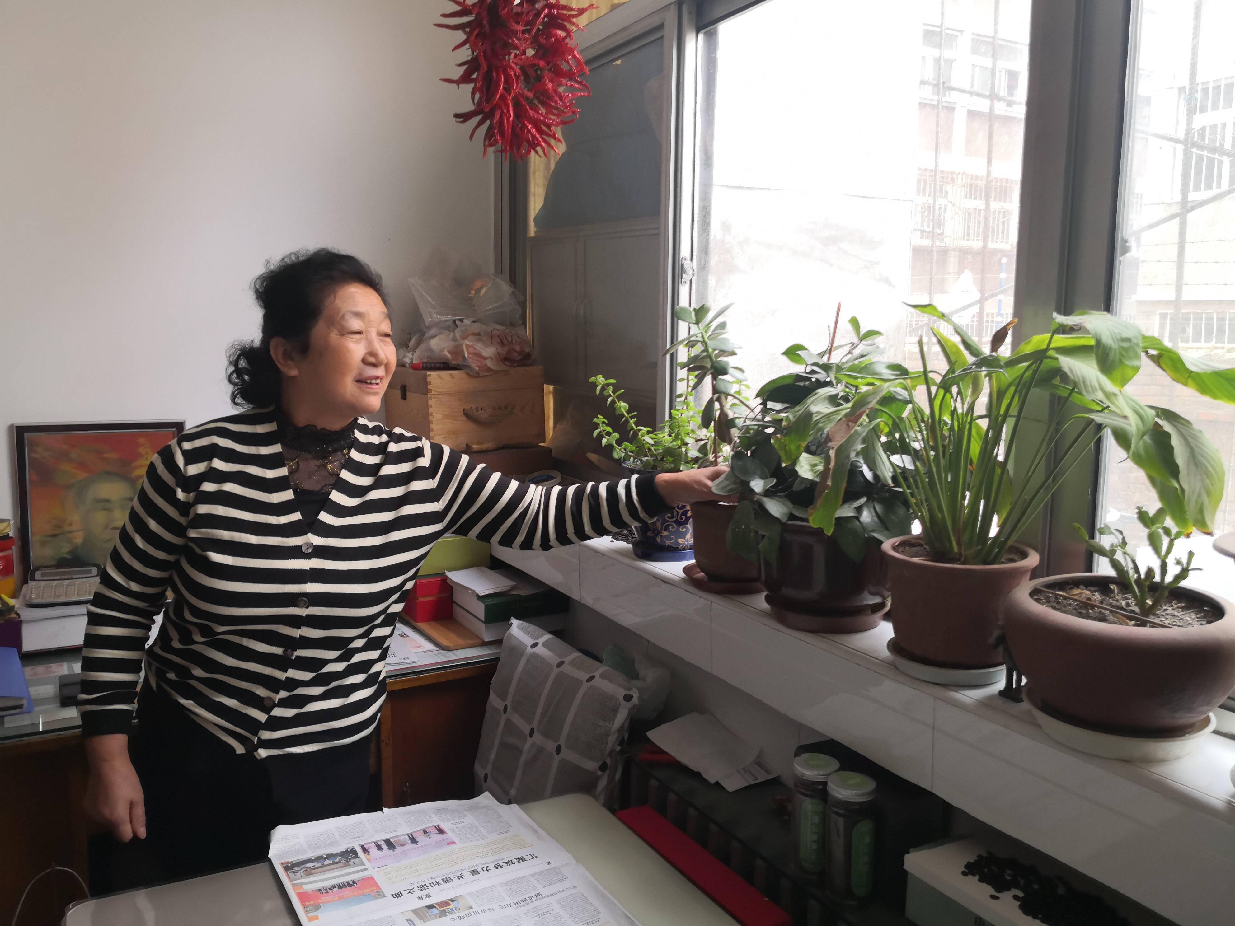 "你赶紧来一下,60岁以上的人打疫苗,需要家里的人陪同.