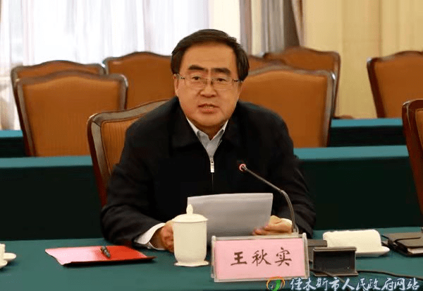 港航工业佳木斯产业集群项目战略合作协议正式签约