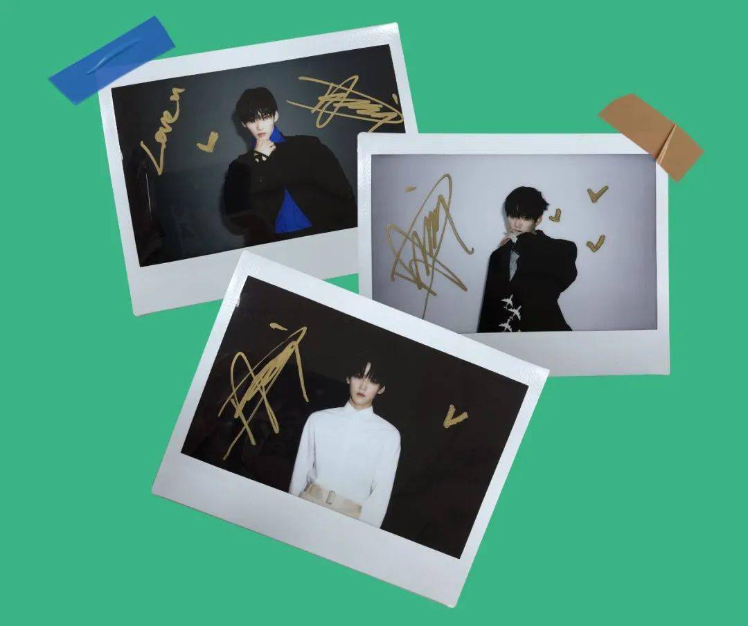 我们将随机抽取3位粉丝送出into1周柯宇独家签名拍立得