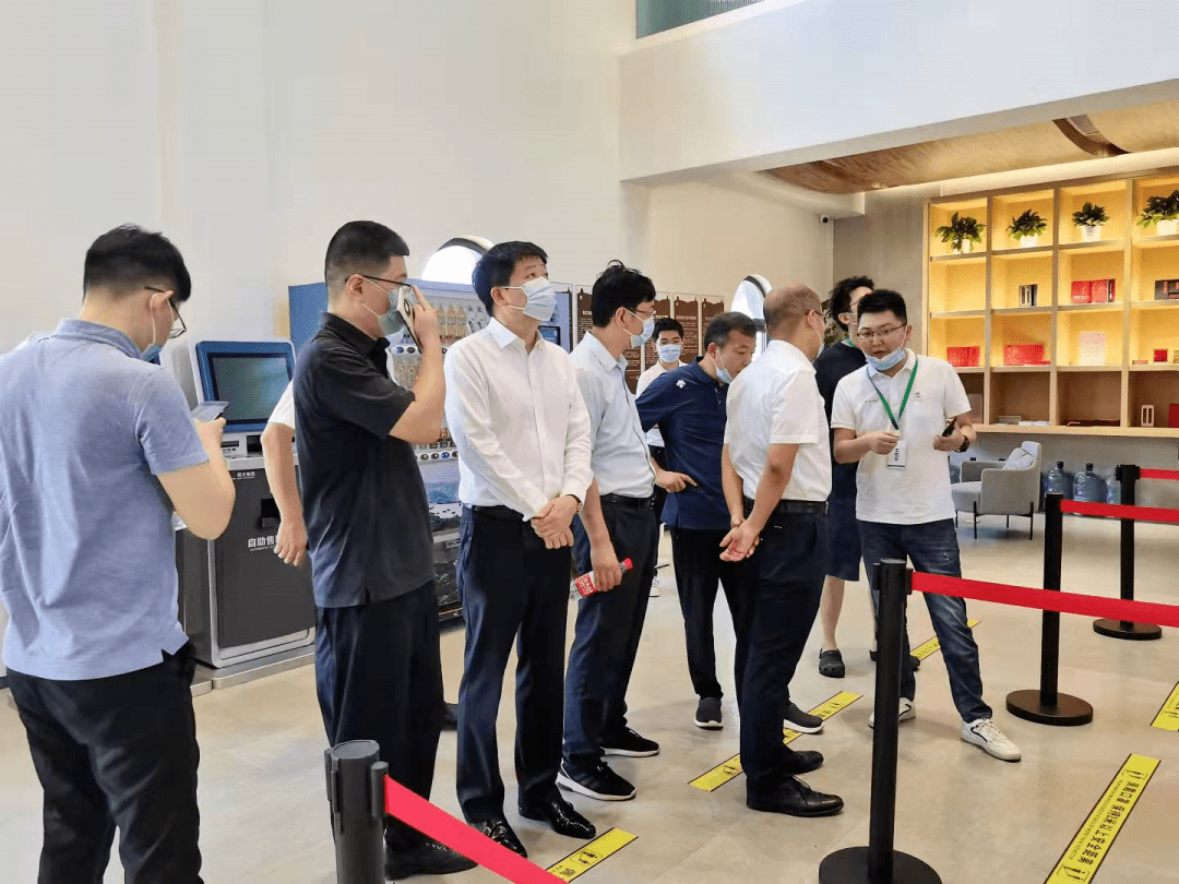 国庆假期首日,张巍副区长带队检查奉化各地旅游工作