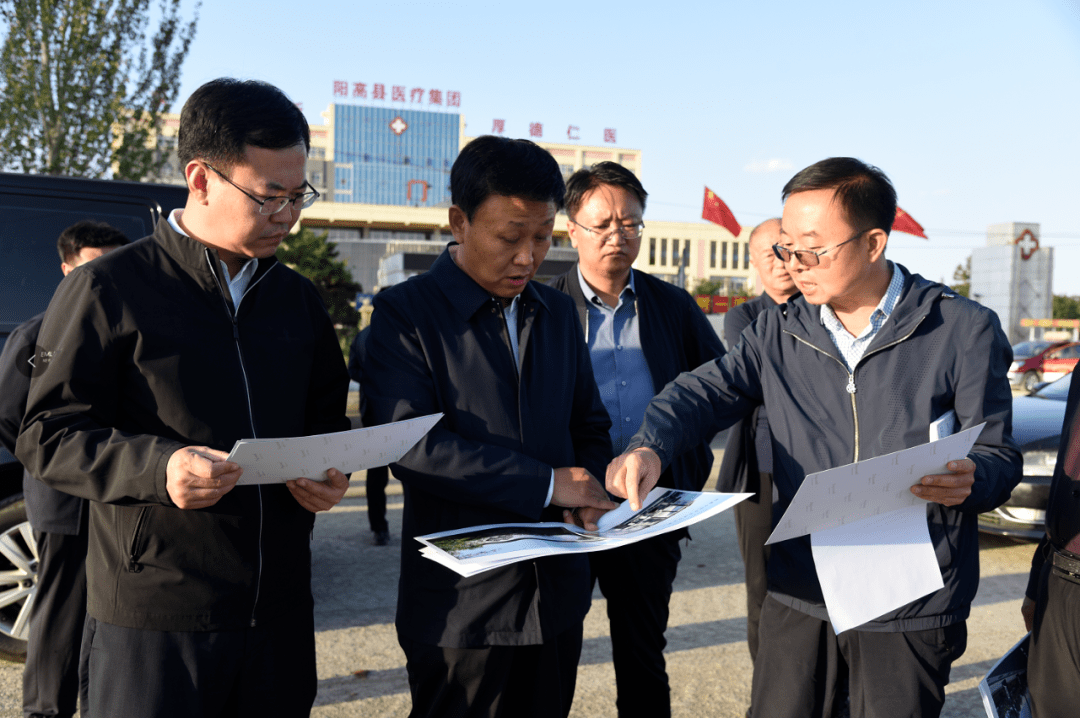 9月30日,县委书记丁国华,县委副书记,县长谢云深入基层一线,督导检查