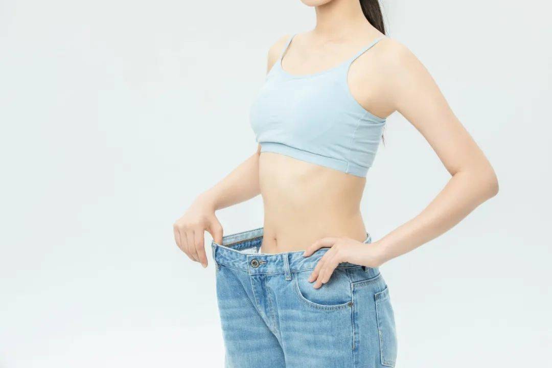 肚子肉多是什么意思 d9e8bab6020b40069082e946db9dbbe0.jpeg