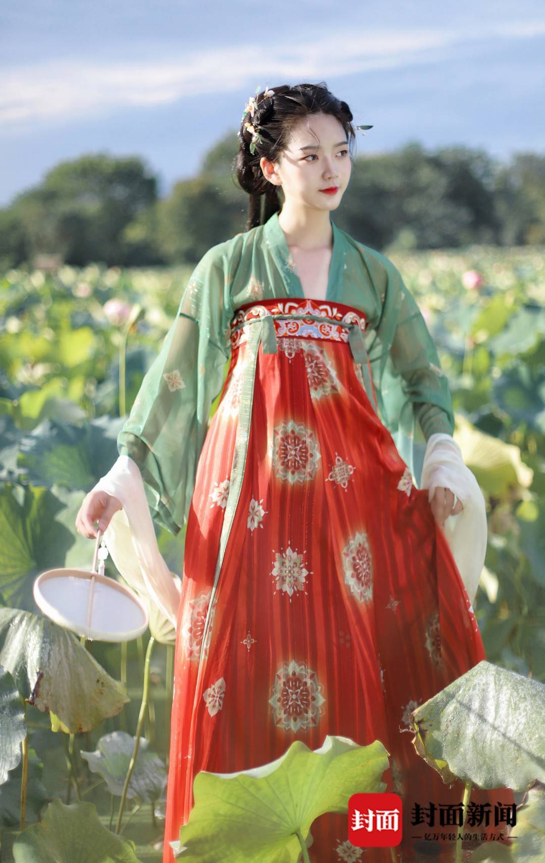 成都 从商品包装设计师到汉服设计师 山迟汉服创始人：让更多人穿上华夏之裳