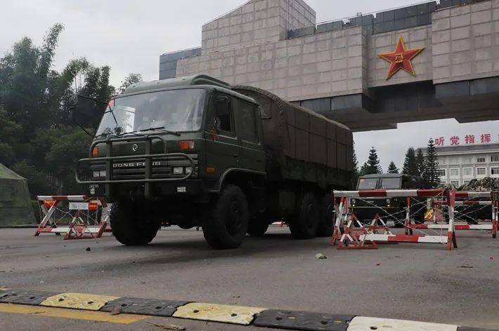 跨区域千里机动演练,展开!_部队