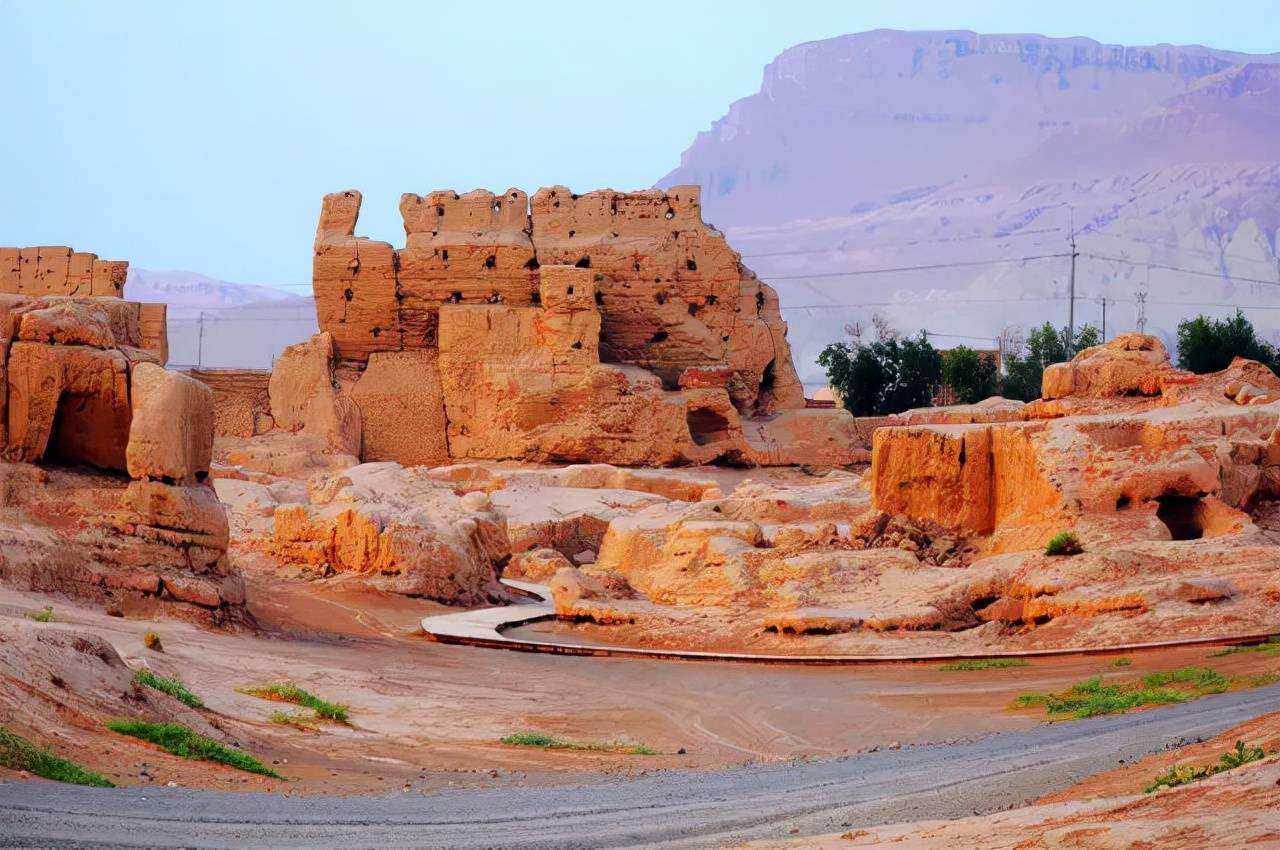 新疆遗址古城,真实版《鬼吹灯》,隐藏着无数秘密_古丝绸之路