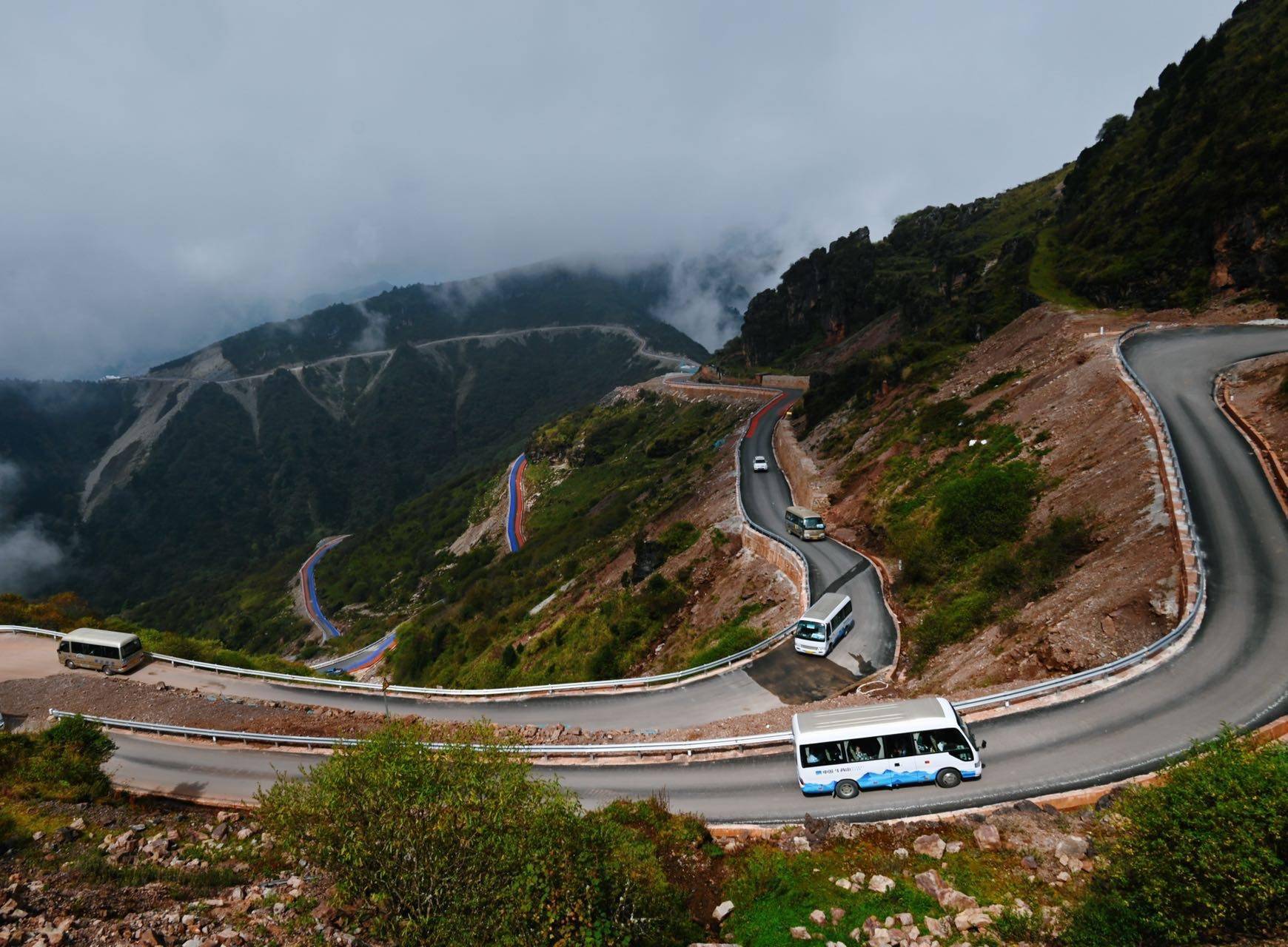 景区|黄金周期间，牛背山上贡嘎群山亮相喜迎国庆