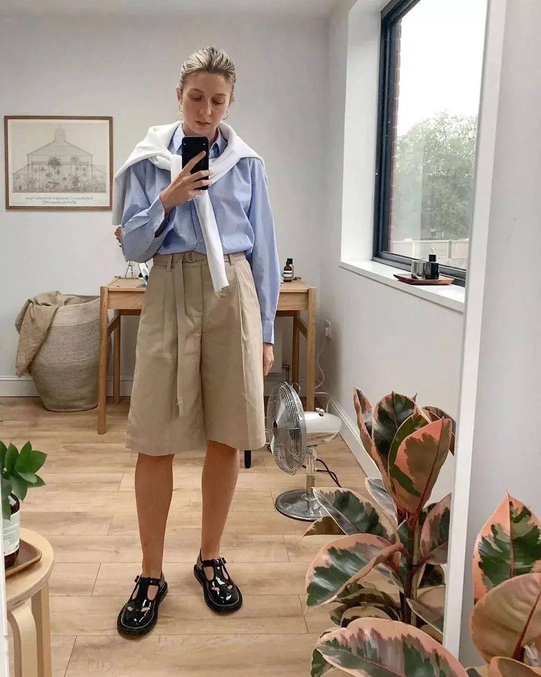 毛衣 秋冬最强穿搭指南就在这了！一件毛衣可以拯救你的衣橱