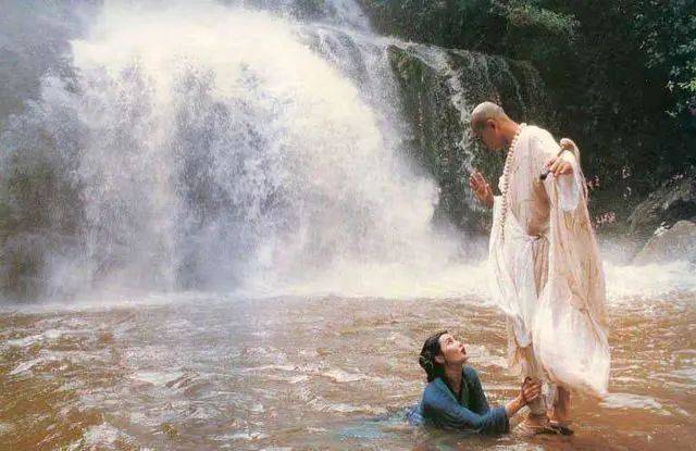 情爱|《青蛇》：一个人痛苦的根源，莫过执念太深