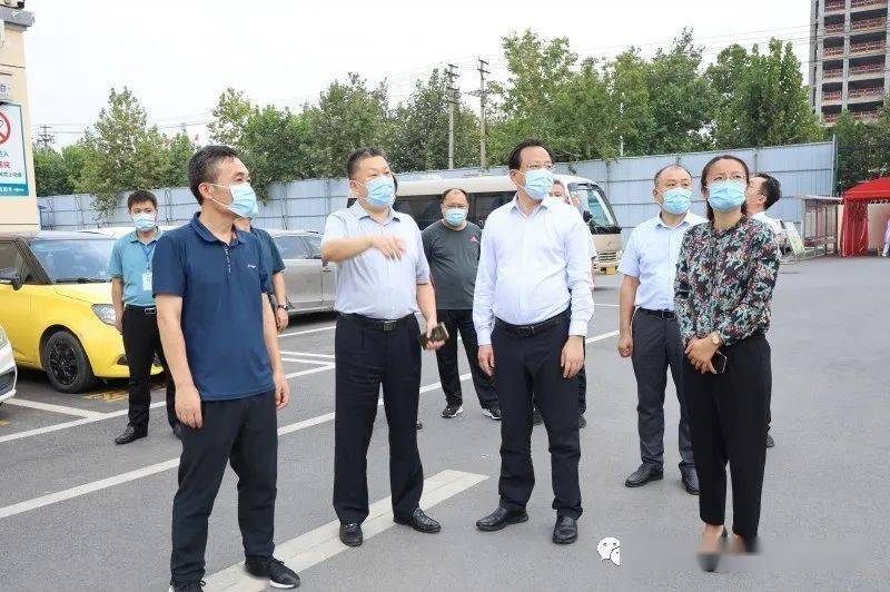 【峄医简讯】峄城区委副书记,区长张熙滨莅临我院调研指导节日期间